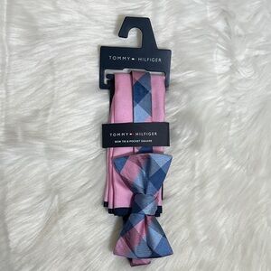 NWT Tommy Hilfiger Pink Blue Bow Tie Pocket Square Set